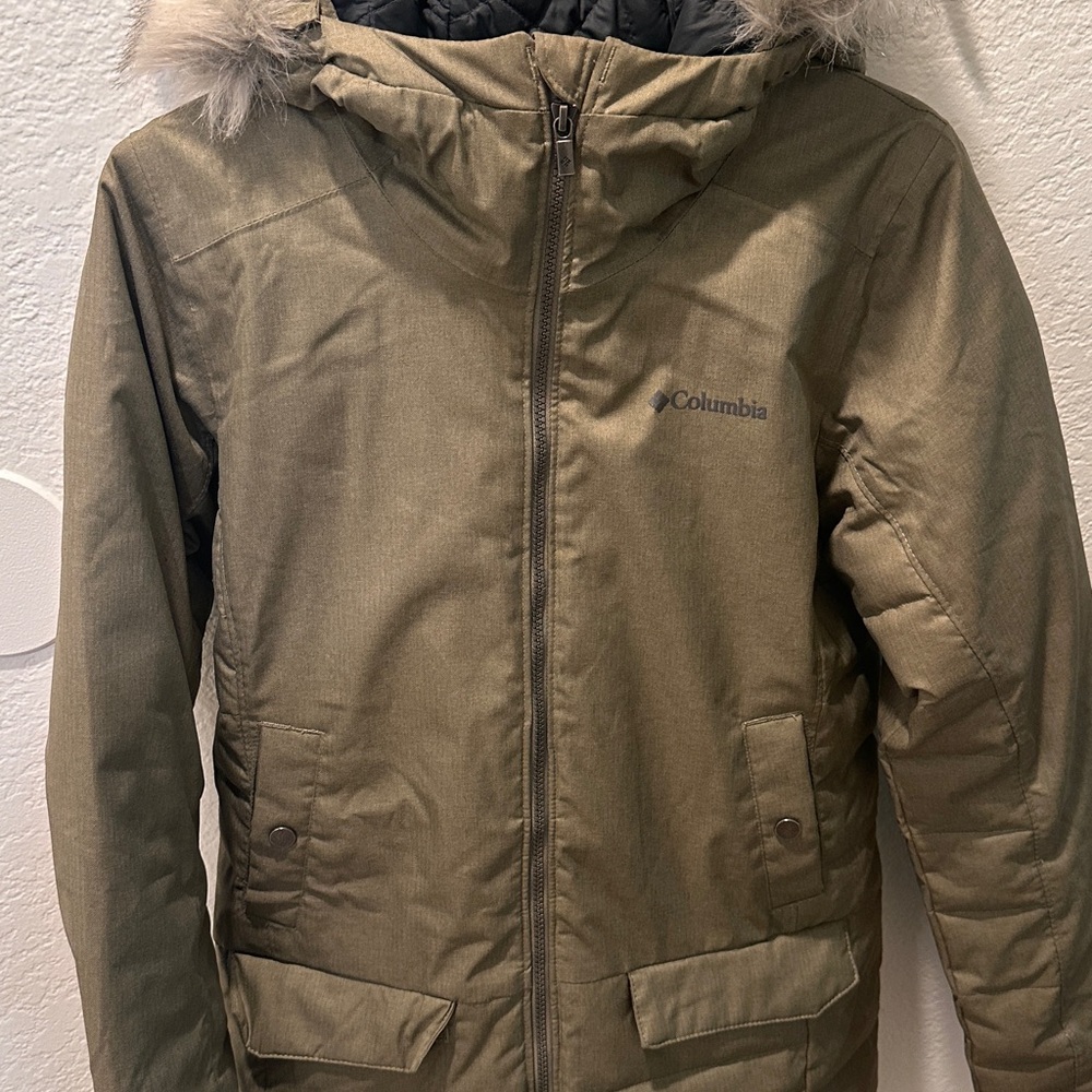 Columbia women’s hidden fall omni heat olive jacket